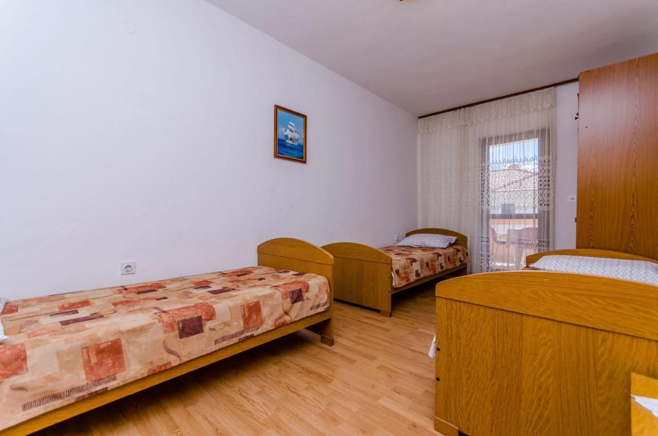 Apartments Kursan Trogir Luaran gambar