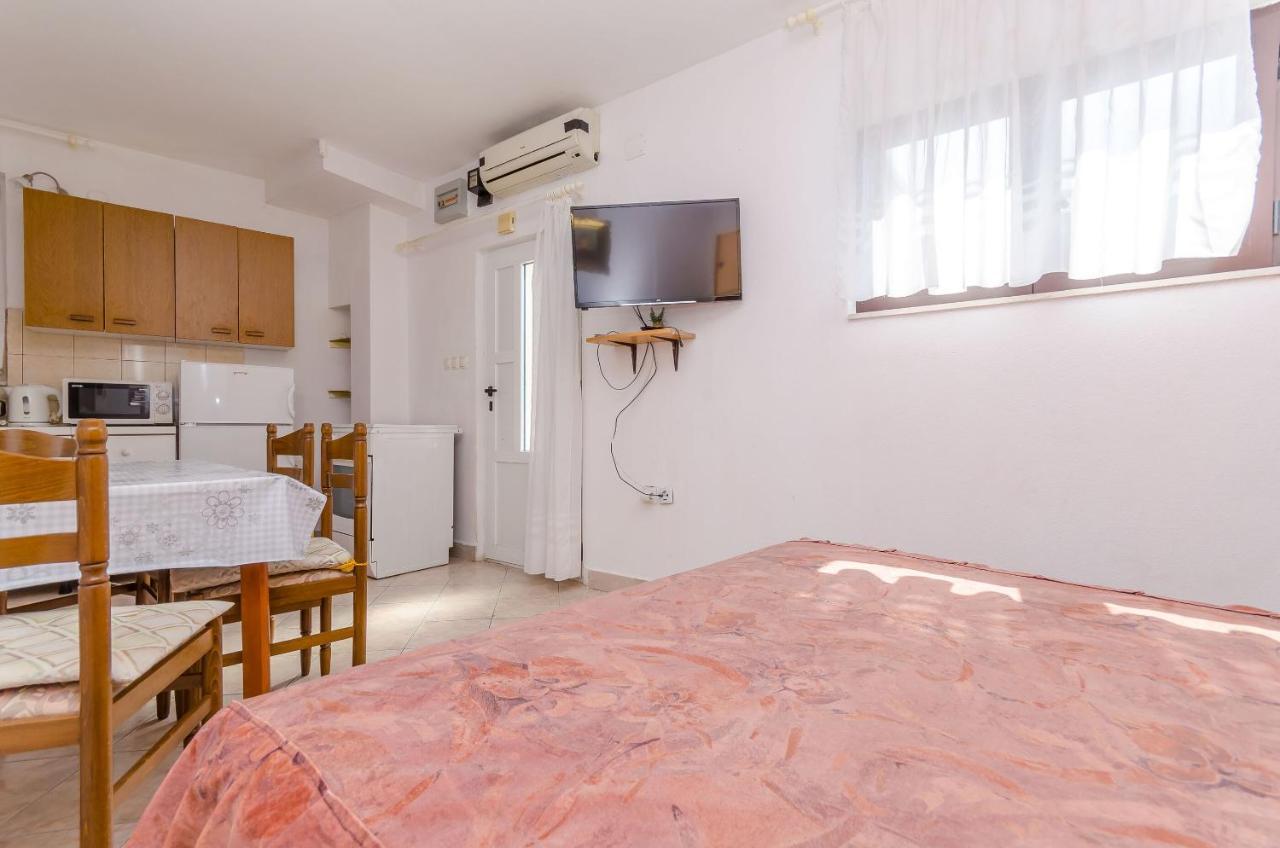 Apartments Kursan Trogir Luaran gambar